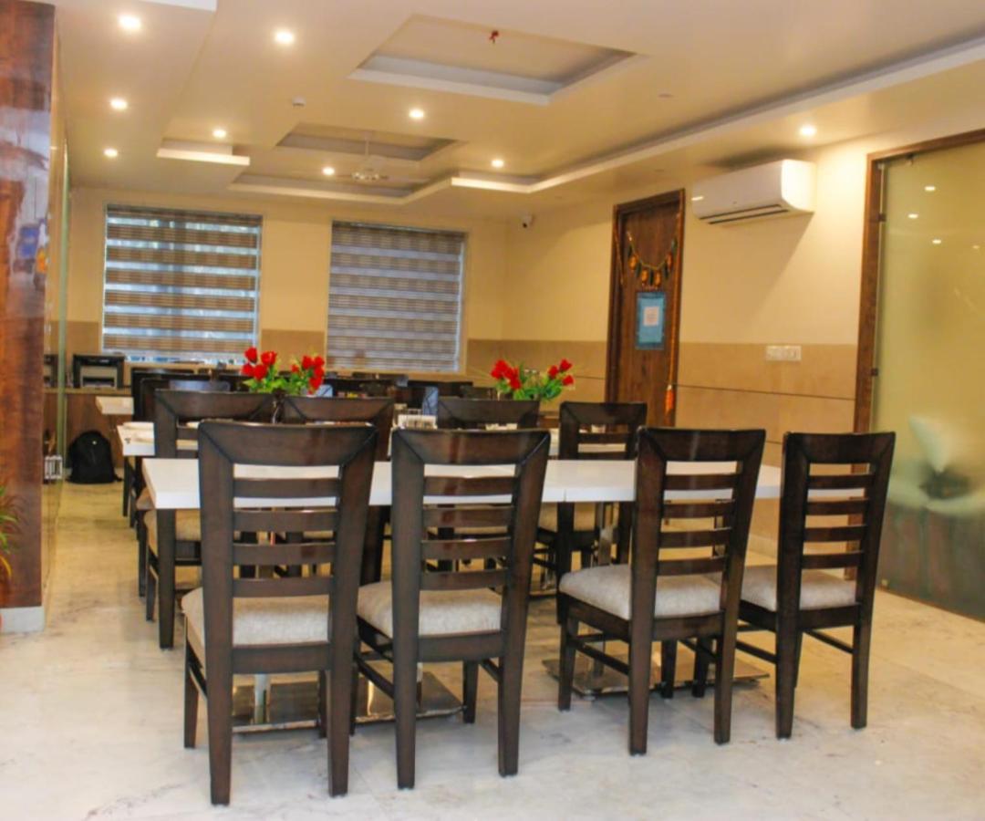 Mayda Inn- A Boutique Hotel Нью-Делі Екстер'єр фото