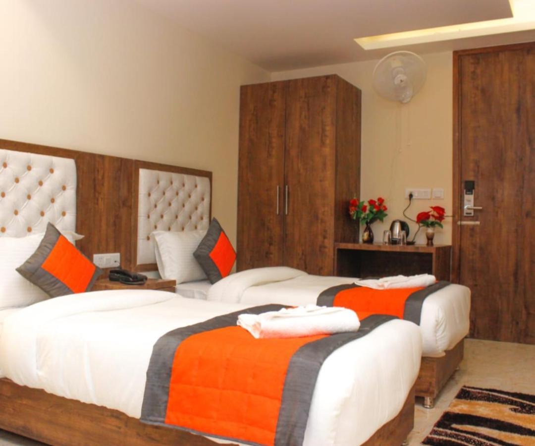 Mayda Inn- A Boutique Hotel Нью-Делі Екстер'єр фото
