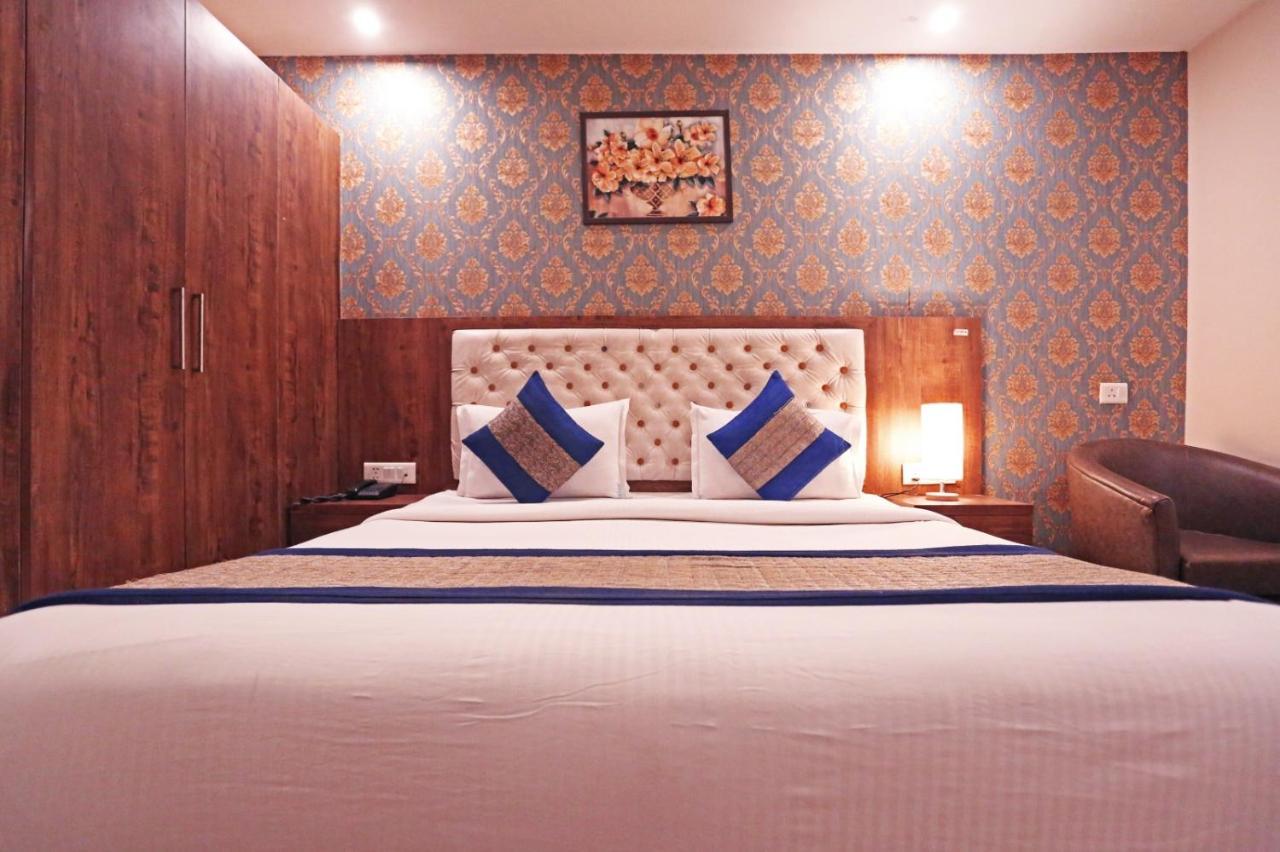 Mayda Inn- A Boutique Hotel Нью-Делі Екстер'єр фото