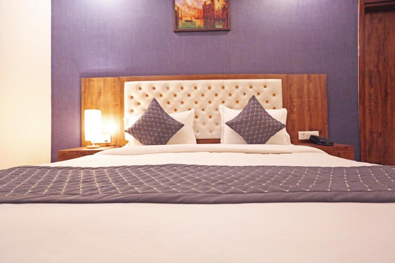 Mayda Inn- A Boutique Hotel Нью-Делі Екстер'єр фото